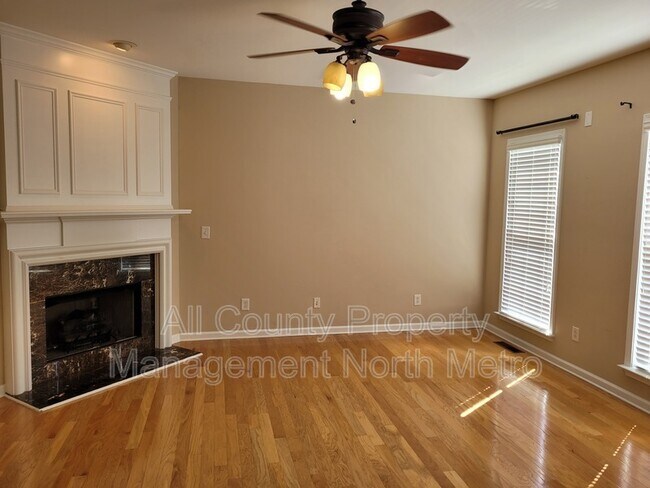 Photo - 5005 Foxfield Trace SE