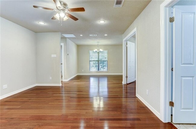 Photo - 2513 Wilson St