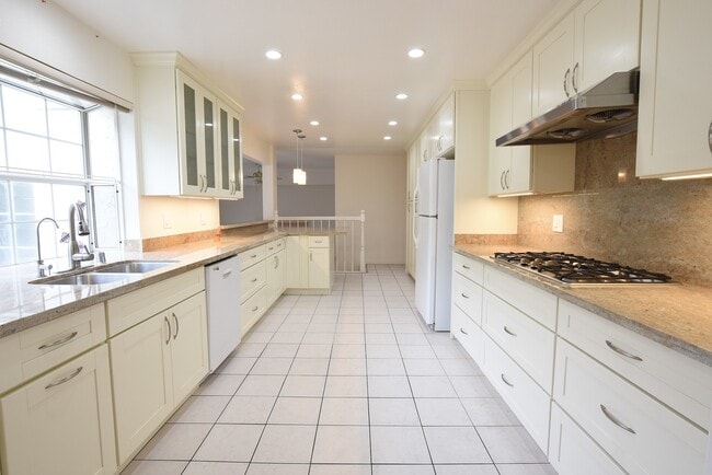 Photo - Remodeled & Spacious West San Jose 5 Bedroom 3 Bath Home