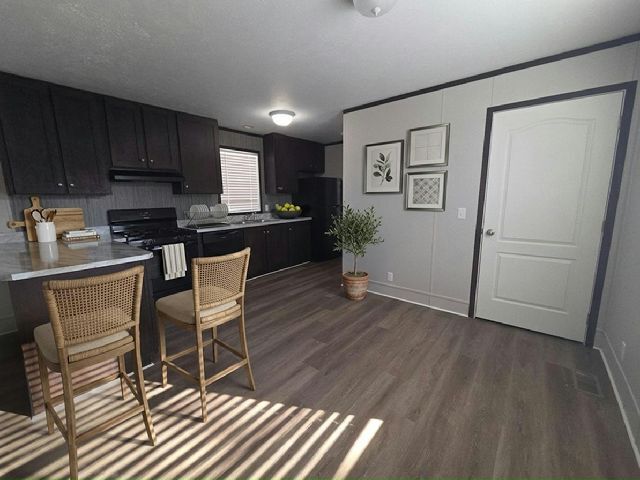 Photo - 580 Banding Ln