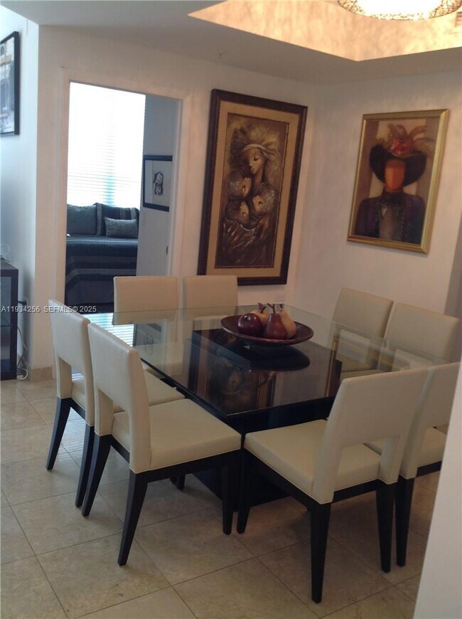 Photo - 801 Brickell Key Blvd Unidad 1004