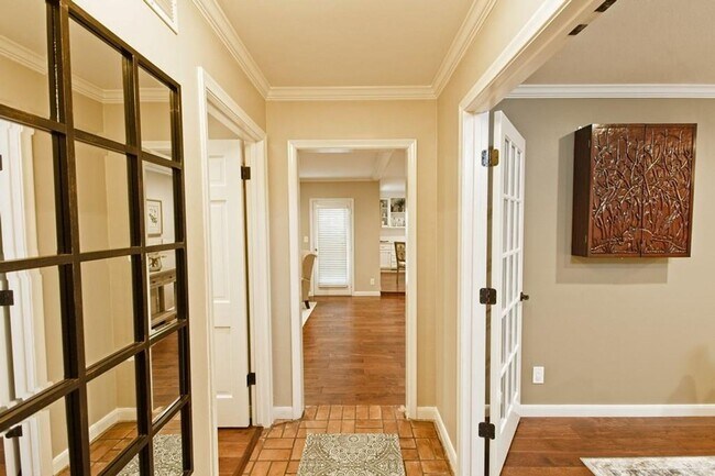 Photo - Garden home in great location. Don't miss