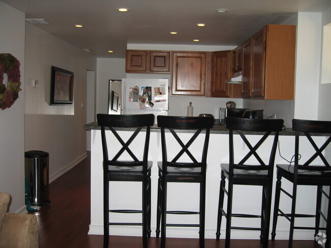 Building Photo - 1109 1st Ave N Unit 1 Rental