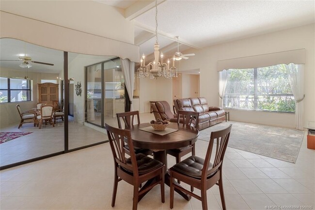 Photo - 2343 SW Spoonbill Dr