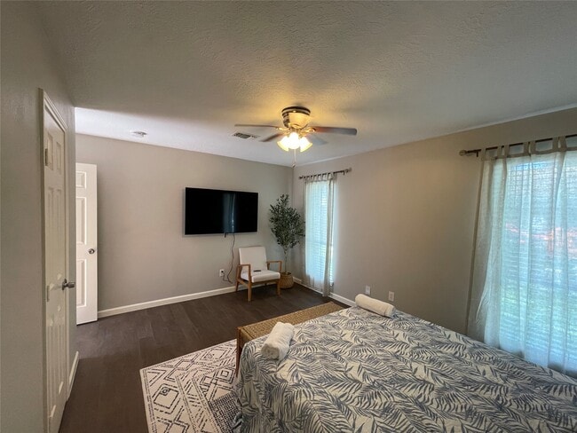 Photo - 15630 Pine Mountain Dr