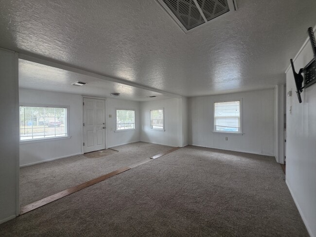 Photo - 1155-MHH1155 N 1st St