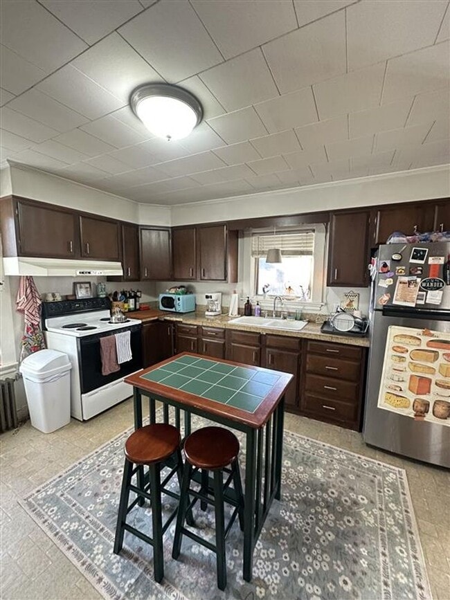 Photo - 19 Oak St Unit 1