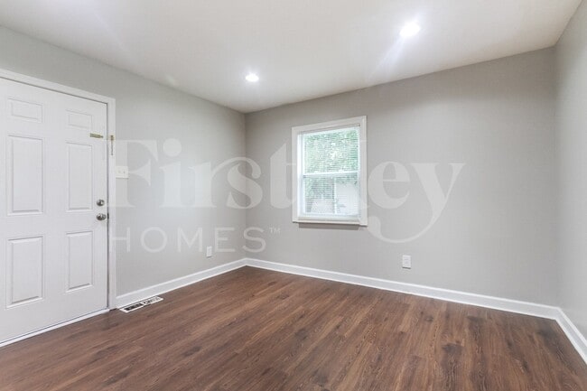 Photo - 3147 Keswick Rd