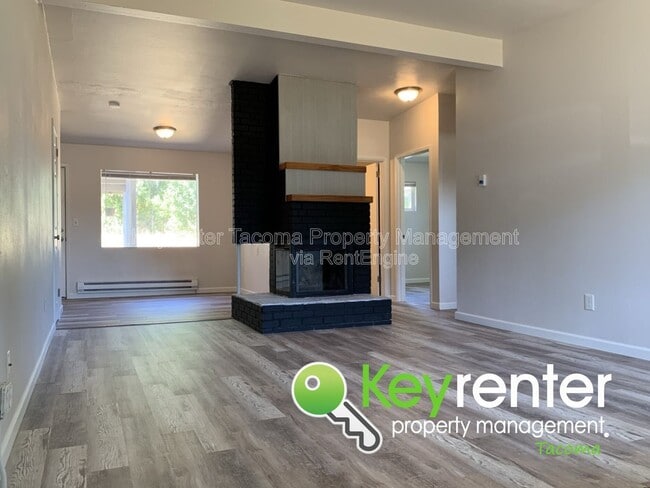 Photo - 1713 S 43rd St