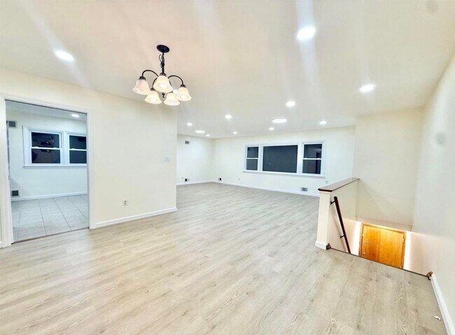 Photo - 588 Avenue A Unit 3