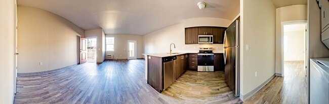 Photo - 169-Franklin Commons