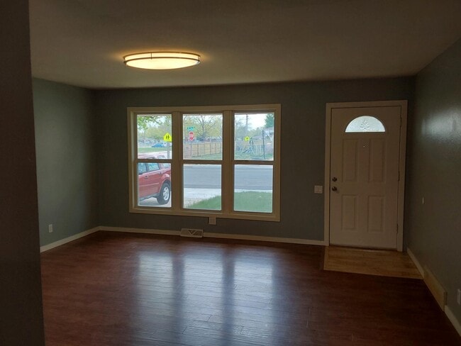 Photo - 2201 12th St