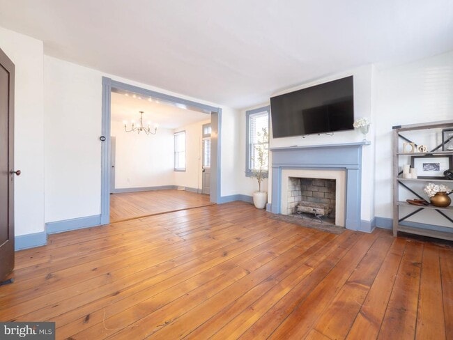 Photo - 703 S Loudoun St