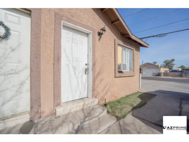 Building Photo - Discover the Charm of this Beautiful 1/1 F... Rental