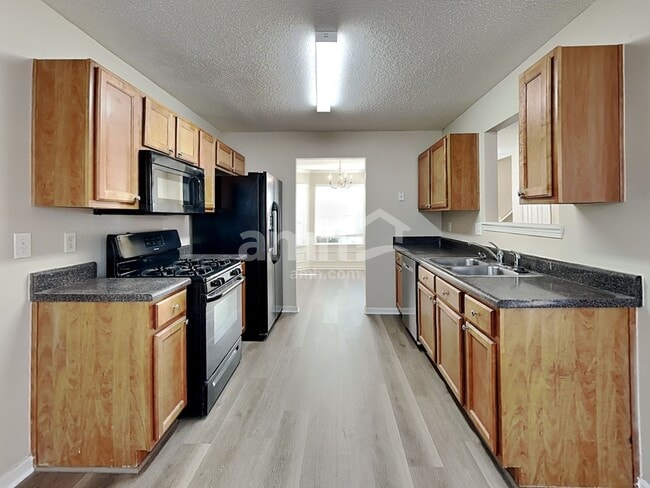 Photo - 501 Gonzaga Cir