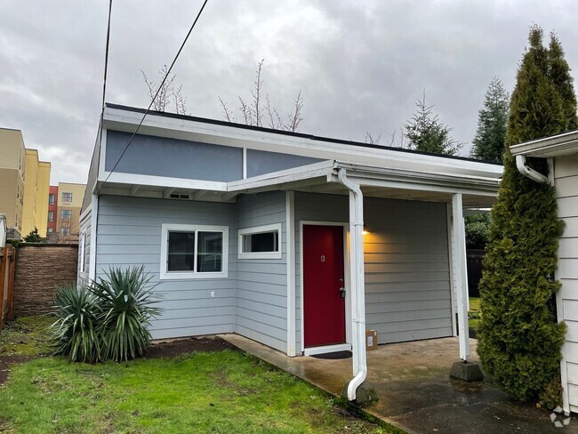 Building Photo - ZhH1600 A &amp; B Unit 1600 B Rental