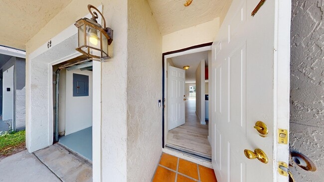 Photo - 62 Plumage Ln