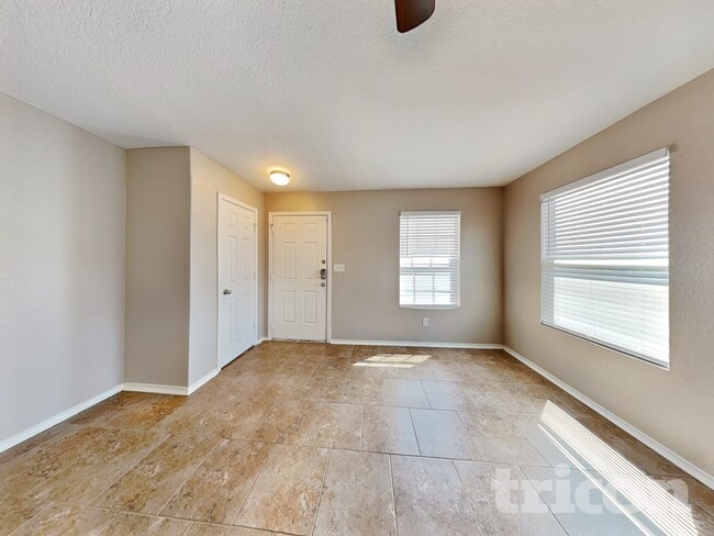 Photo - 10911 Bosal Trail