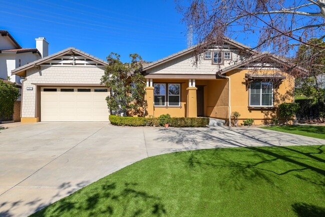 Building Photo - Single Story Dos Vientos Home, 3 Bedrooms, Office/Den, 3 Baths, Private Courtyard