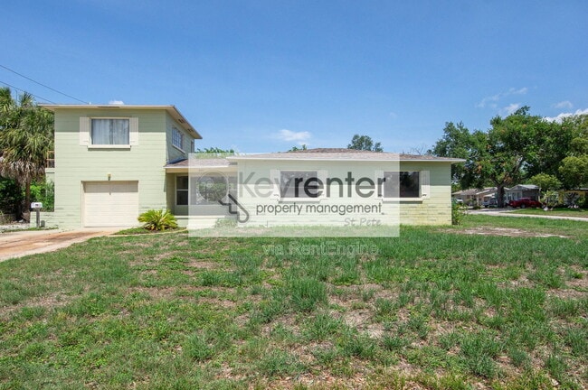 Photo - 441 57th St N