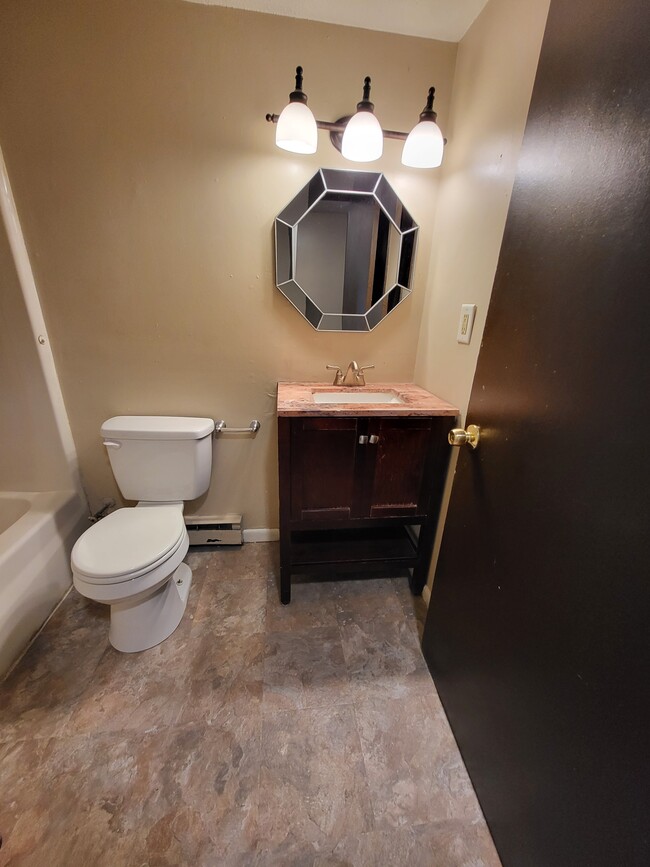 Photo - 6175 - 6185 Hocker Dr