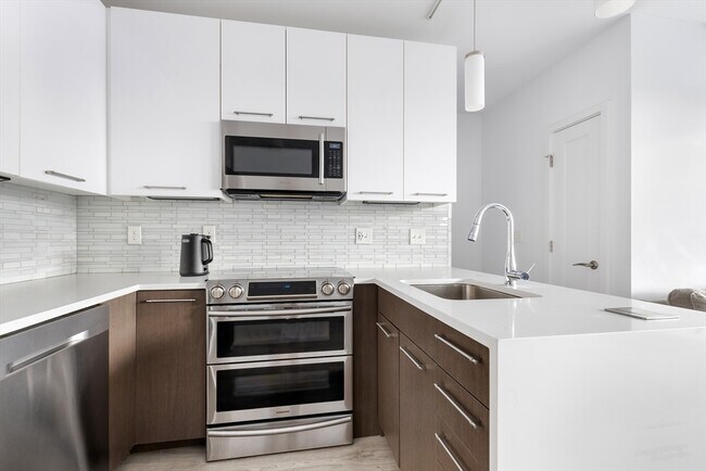 Photo - 70 S Bremen St Unit 501