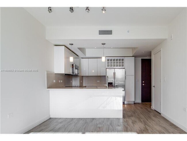 Photo - 999 SW 1st Ave Condo Unit 1810