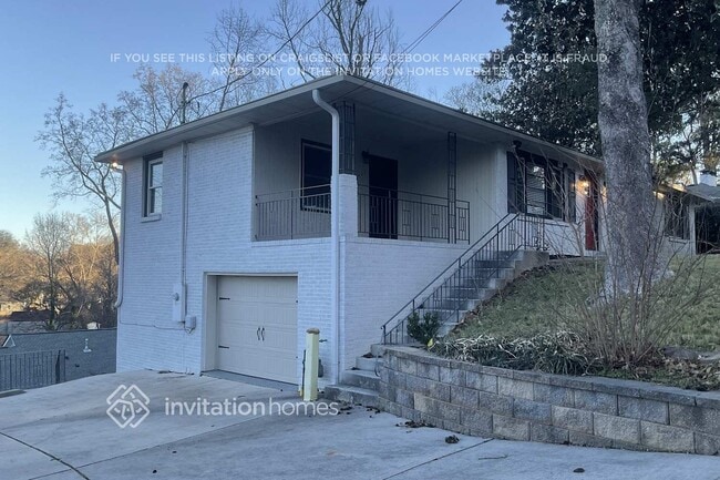 Photo - 455 Lemon St NE