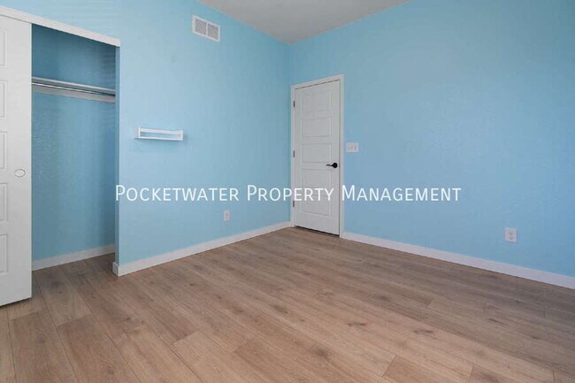 Photo - 5019 Thistle Dr