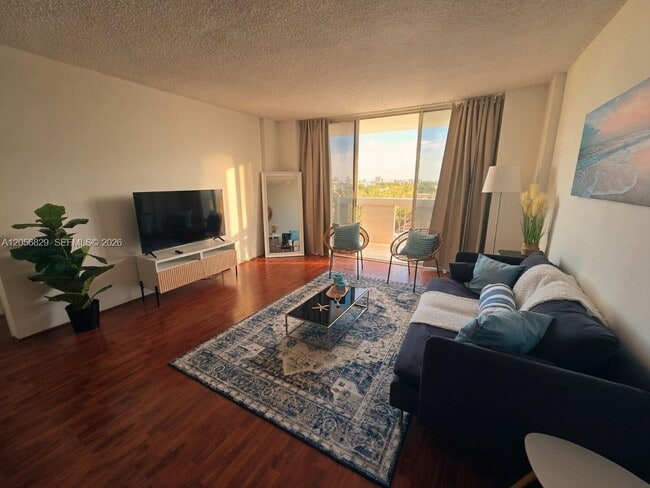 Photo - 800 West Ave Unidad 722