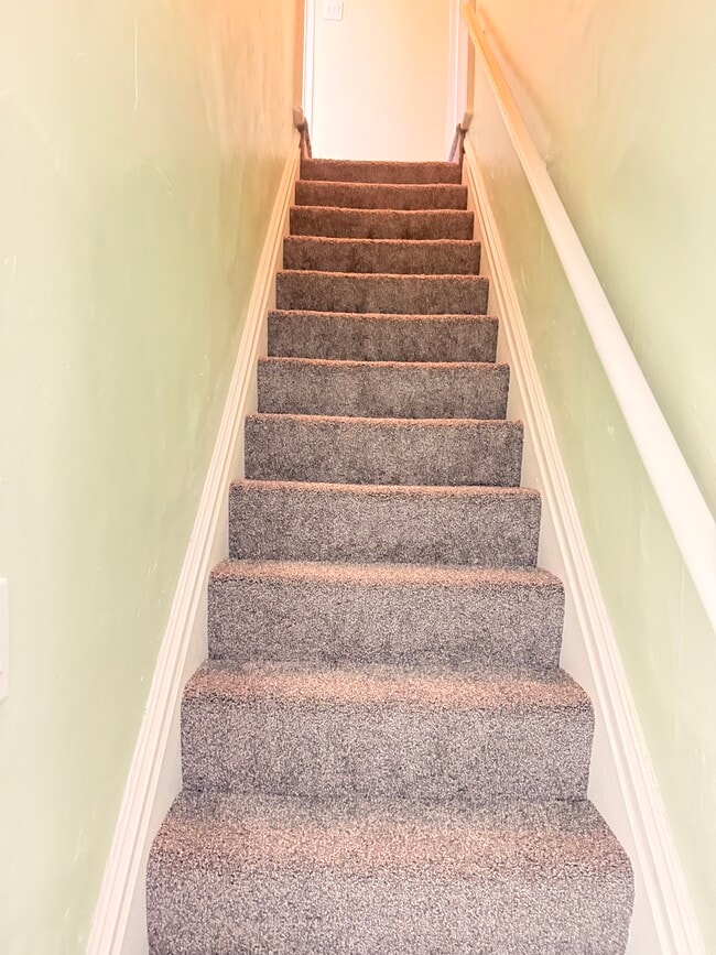 Photo - 5220 Holmes St