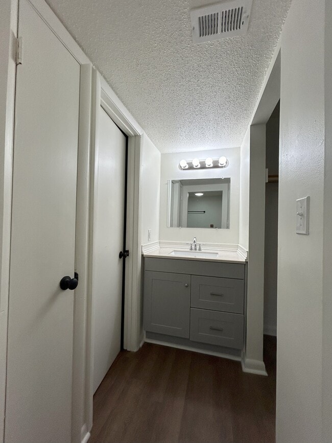 Hillview Terrace Apartments