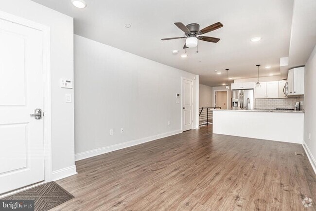 Building Photo - 2141 Christian St Unit 1 Rental