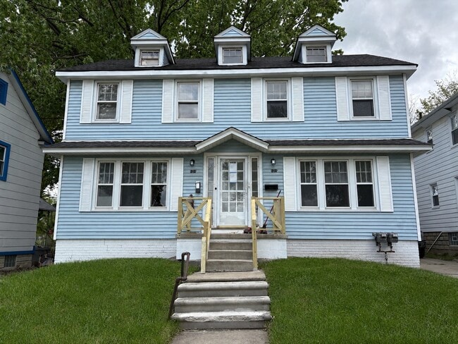Photo - 121 Jones St