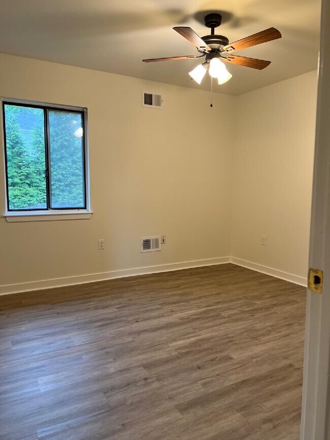 Photo - 420 N Everhart Ave Unit 224