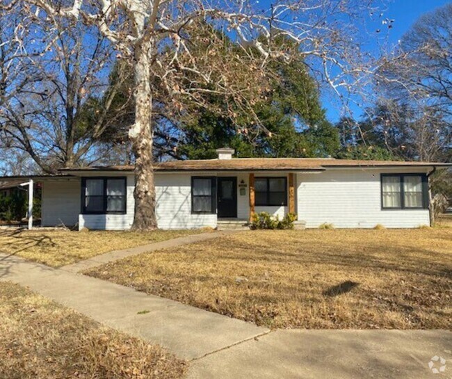 Building Photo - 3601 E Brookview Dr Rental
