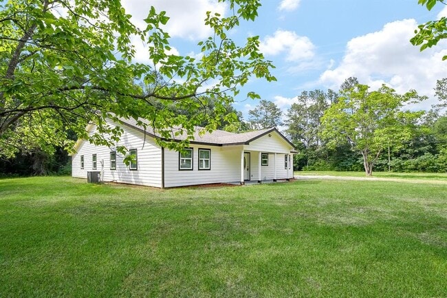 Building Photo - 527 FM 787 Rental