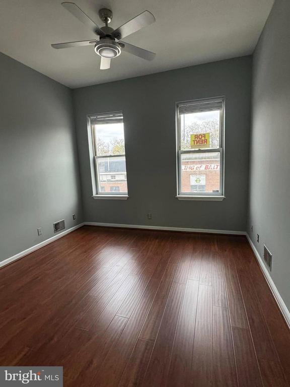 Photo - 156 N Haven St