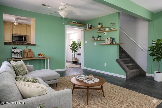 Photo - 320 Lorillard Ave