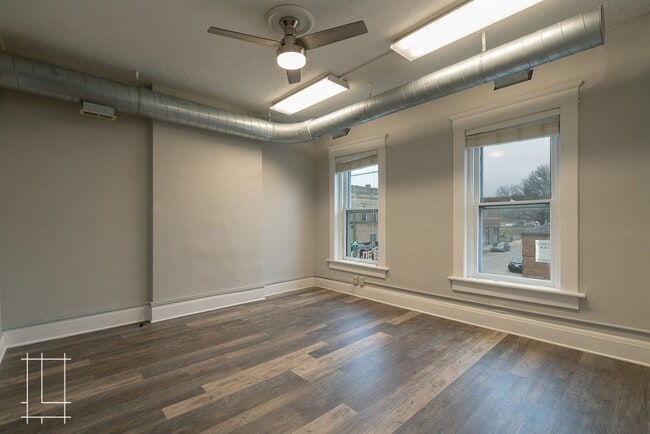 Photo - 903-903 Oak St Unit 901.5 Oak St.