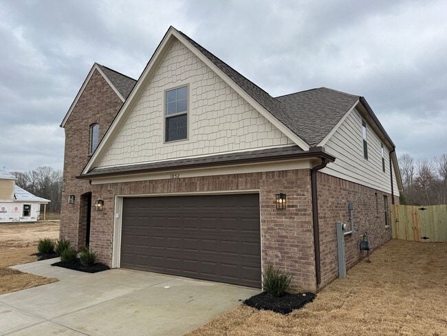 Photo - 1852 Bloomington Cir