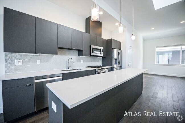 Building Photo - 2016 N Bryant St Unit 107 Rental