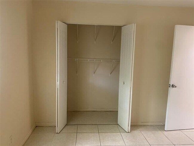 Photo - 4059 NW 31st Ave Unit 3