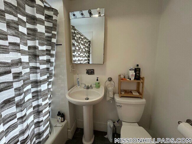 Photo - 100 Hillside St Unidad 2