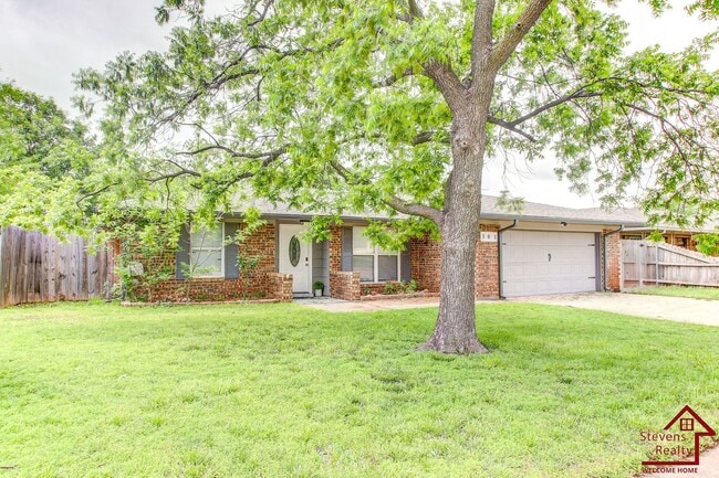 Photo - 303 SW 72nd St