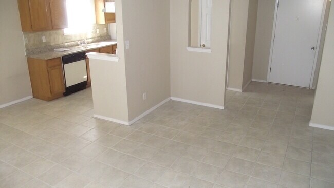 Photo - East El Paso 3 bed Refrig A/C!