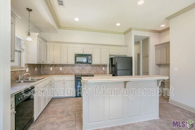 Photo - 3315 Southlake Ave