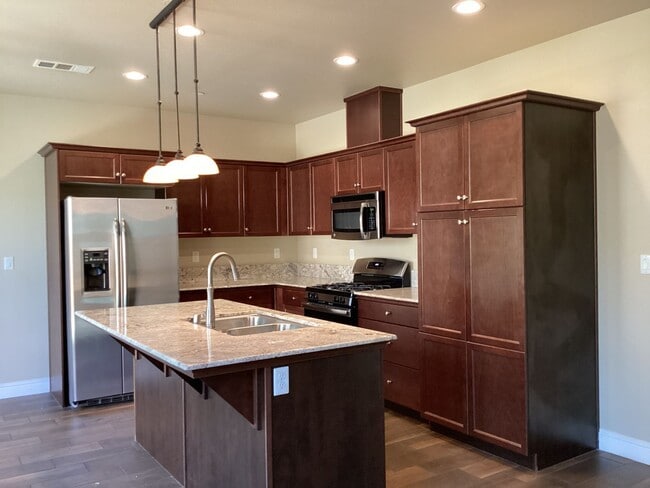 Photo - 3930 W Prescott Ave