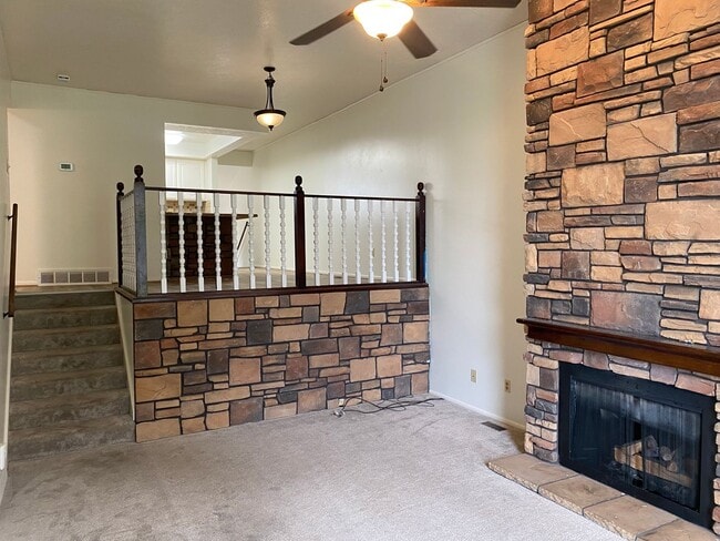 Photo - 2 Weeks Rent Free! 4 Bed, 3 Bath Condo in South Ogden