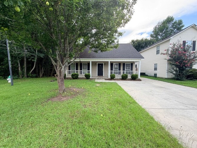 Building Photo - Newly Renovated 3BD/2B home.